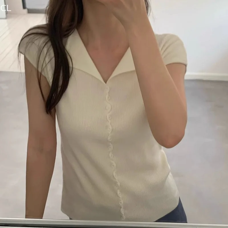 Style japonais coréen loisirs mode couleur unie élastique coupe ajustée décontracté bouton revers tricoté à manches courtes T-Shirt pour les femmes