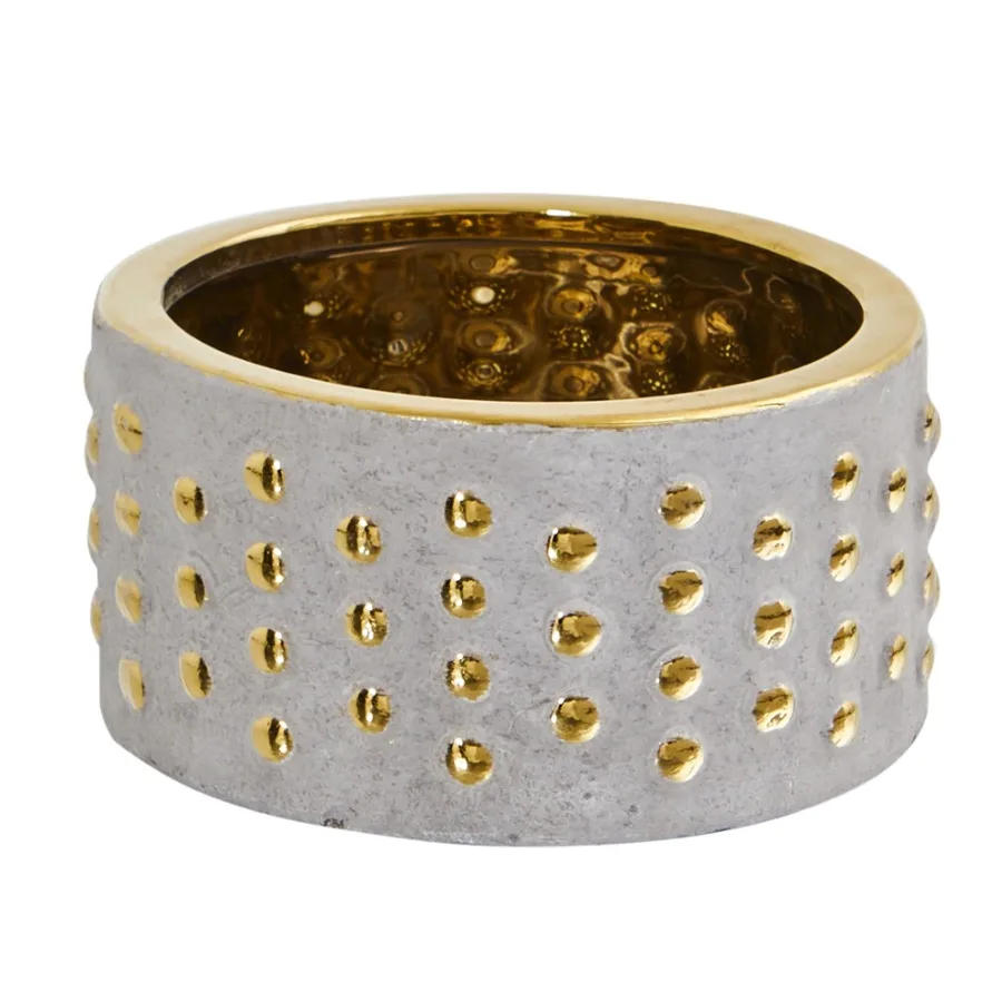 

Кашпо Regal Stone Hobnail 3.5 x 6.75 x 6.75 с золотыми акцентами