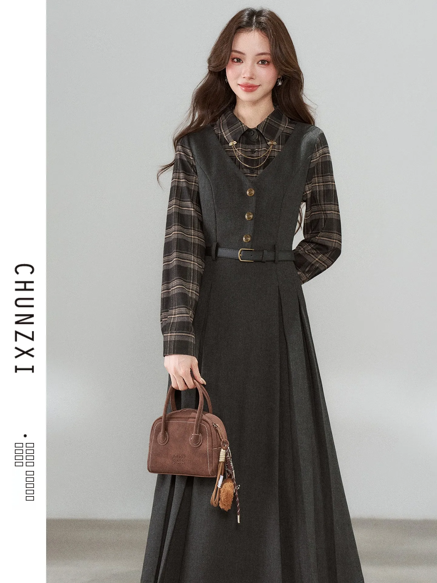 

Женская осенне-зимняя новая плиссированная длинная юбка-миди с эффектом похудения, французский стиль, на пуговицах, приталенная, А-силуэт