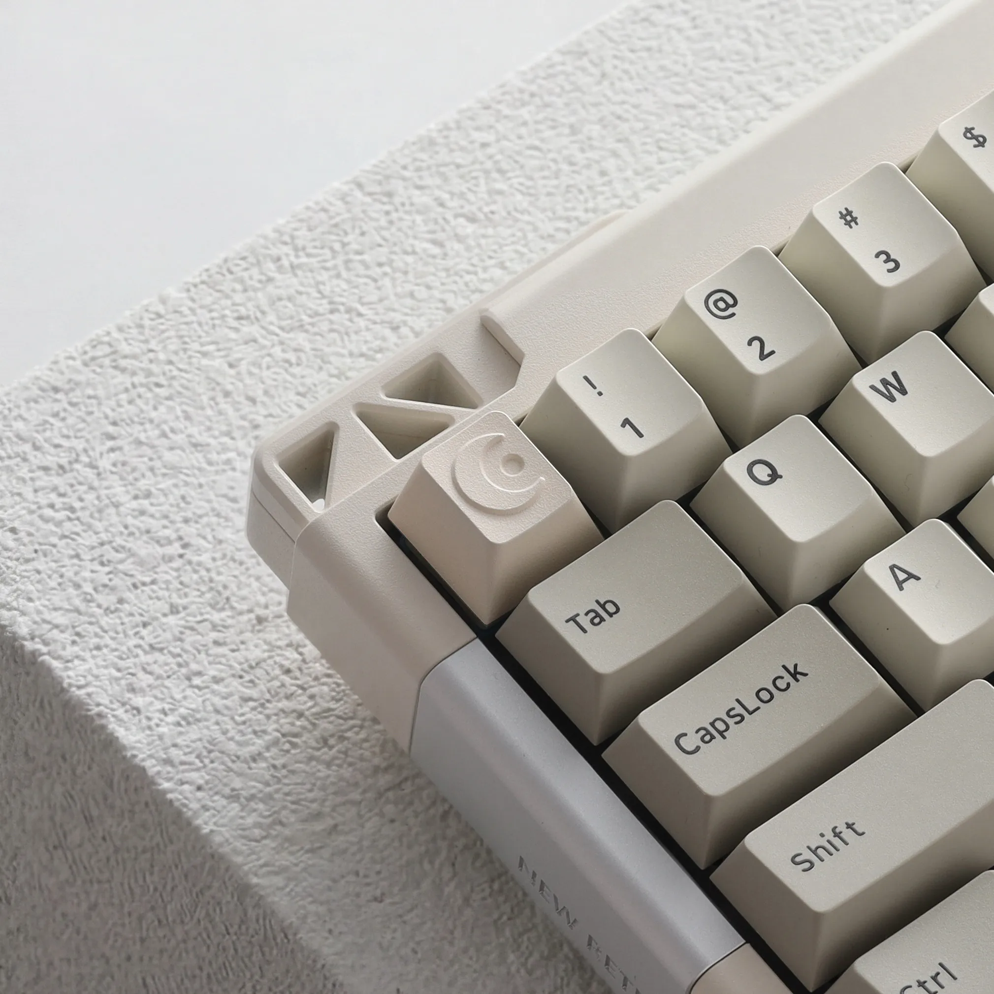 Custom Metal Keycaps Cherry Profile Single Handmade Cute Personalized Esc for Mechanical Keyboard Enthusiasts Keycaps
