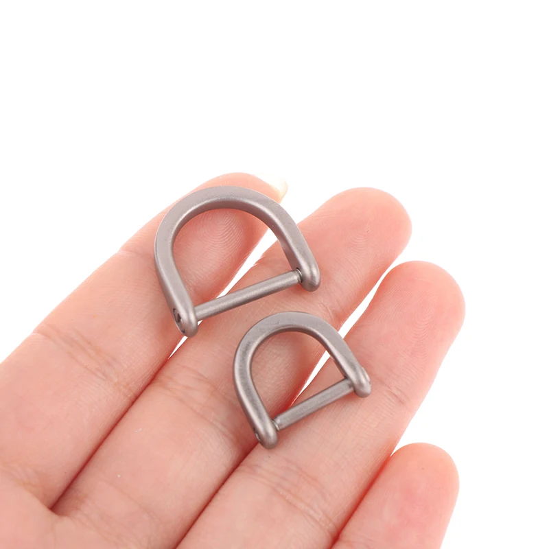 Titanium D Buckle Key Chain Ring Screw Horseshoe Plated Car Keychain Holder EDC Tool Accessories Gift Jewelry Wholesale