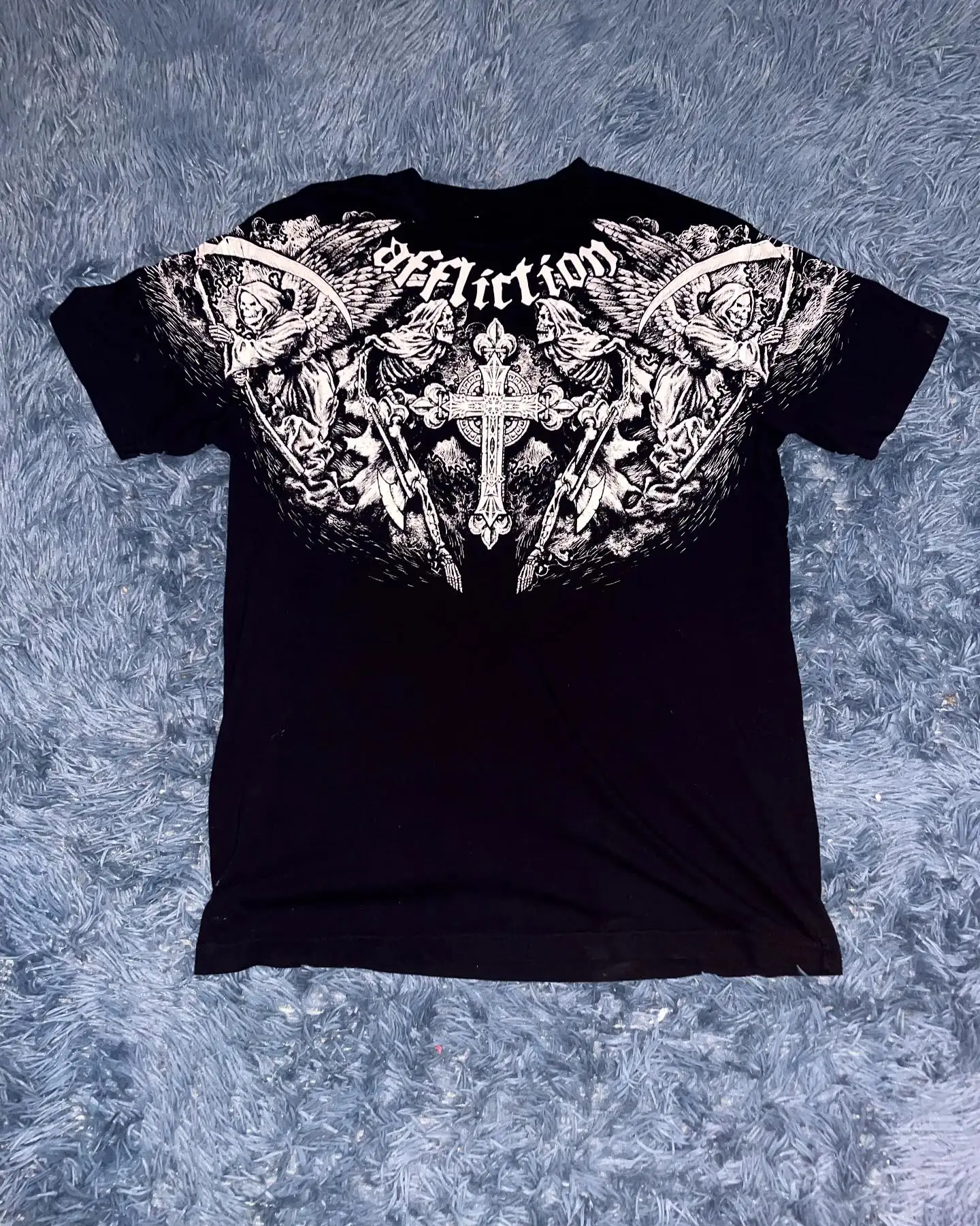 

Affliction Y2K Retro Futurism Cotton Tee Men Oversized Holographic Print Streetwear Durable Washed Distressed Look