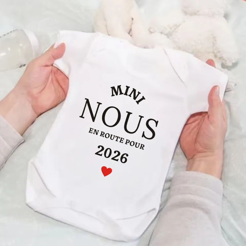 Mini Us in 2026 Print Baby Romper Casual Short Sleeve Infant Jumpsuit Boys Girls Bodysuit Summer Pregnancy Announcement Clothes