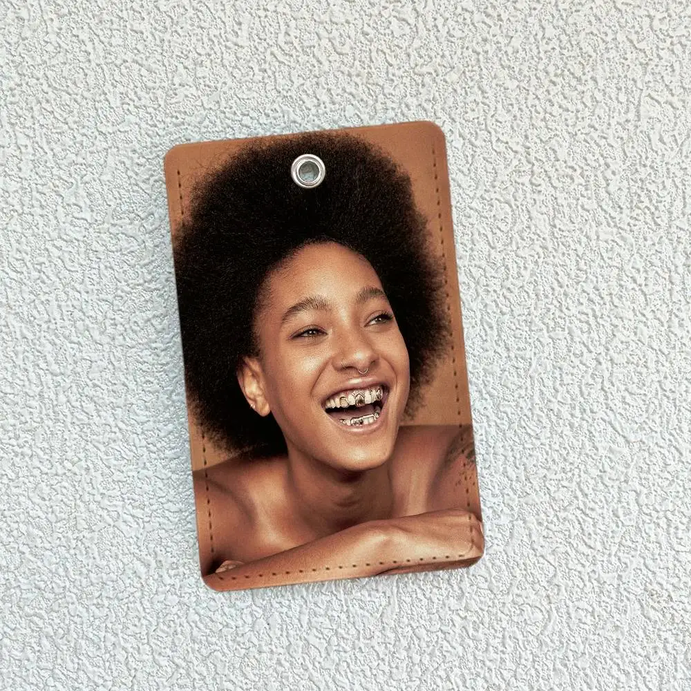 ألبوم Singer W-WILLOW Empathogen الساخن الأكثر مبيعًا غطاء بطاقة هوية حافلة الطالب باب الوصول إلى المدرسة بطاقة الائتمان الواقية