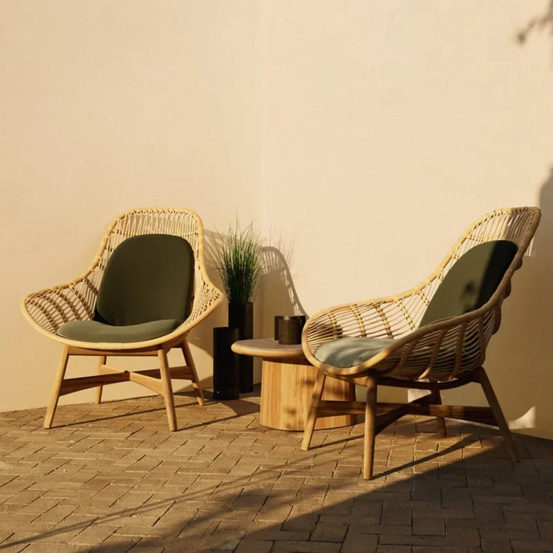 Rotan tafels en stoelen Driedelige combinatie Vrije tijd Binnenplaats Villa Terras Tuin Gastgezin Voorbeeldkamer