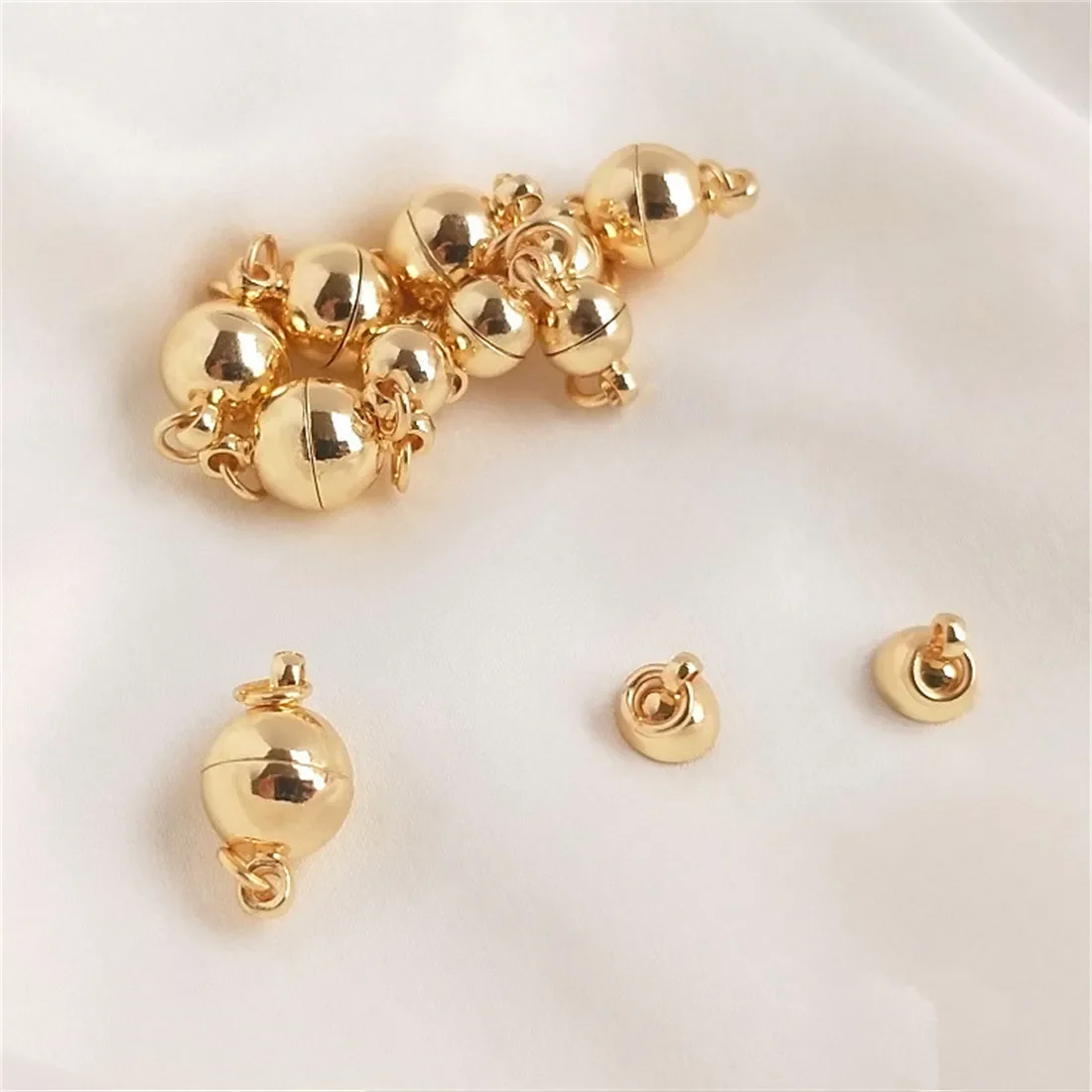 14K Gold-coated Ball Magnet Clasp Bead-shaped Magnet Clasp Bracelet Necklace Iron Clasp Handmade DIY Accessories B844