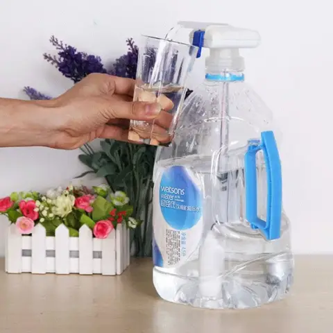 자동 마시는 밀짚 흡입 펌프 자동 음료 밀짚 음료 디스펜서 매직 탭 유출 방지 워터 펌프 DIY 디스펜서