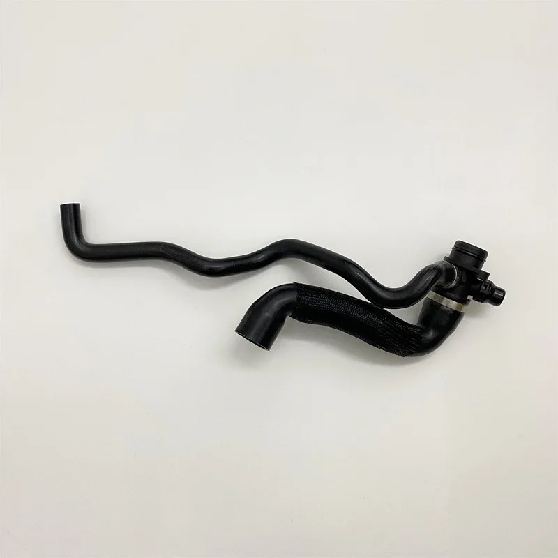 tuyau-de-turbocompresseur-de-pieces-automobiles-11537639999