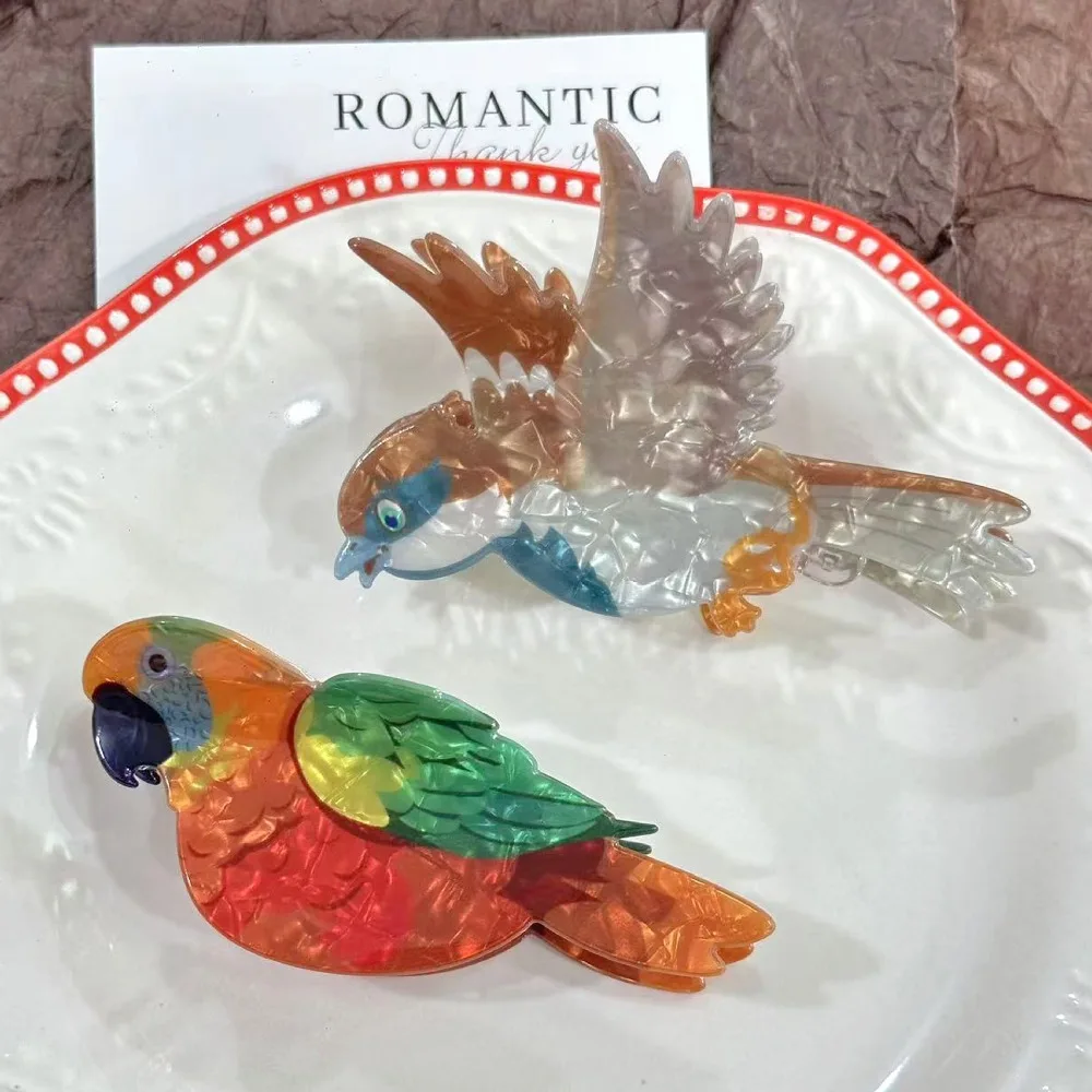

New Parrot Sparrow Pattern Hair Claw Lifelike Birds Design Acrylic Hair Claw Clips Hair Accessories Shark Clip for Women Girls