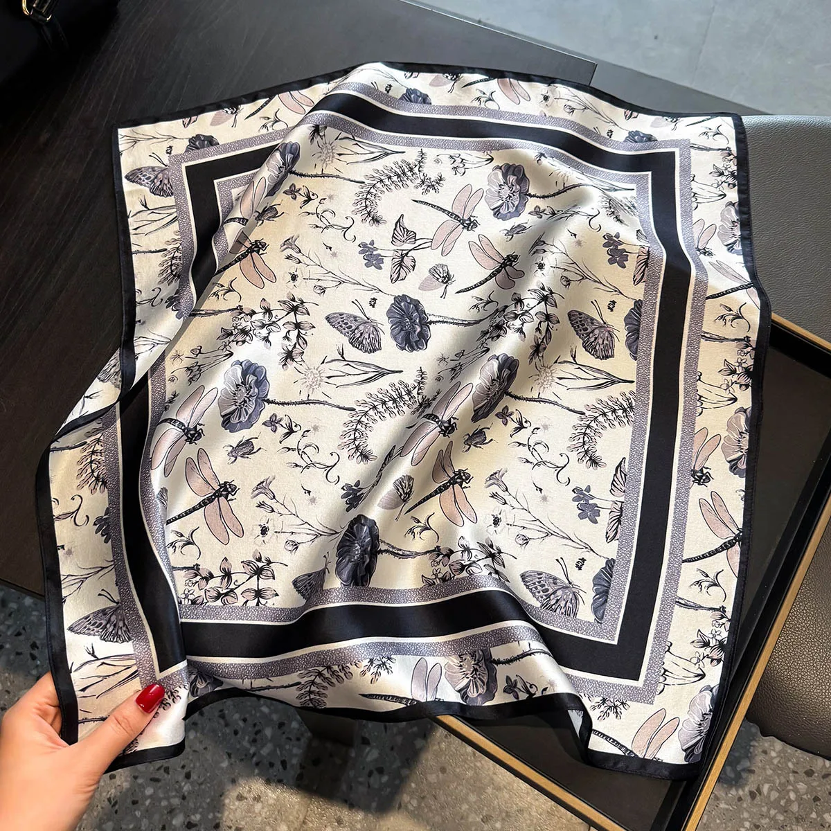 

100% Mulberry Silk Scarf Women Shawls Wraps Foulard Scarves Pashmina Neckerchief Female Hijab Bandana Spring Fashion bufanda