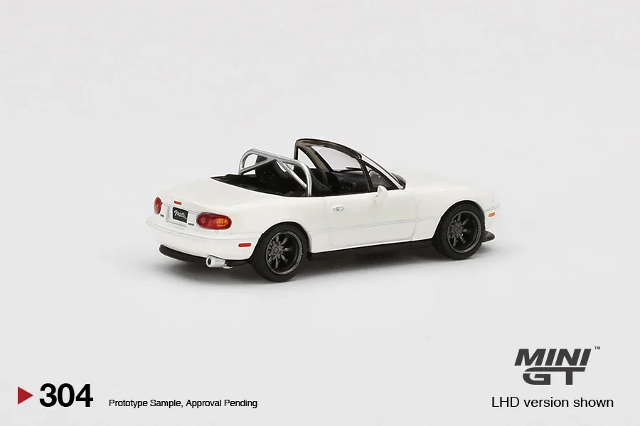 1:64 Mazda Miata MX-5 NA Tuned alloy die-cast car model. Holiday gifts for friends, children's collection gift room decoration.