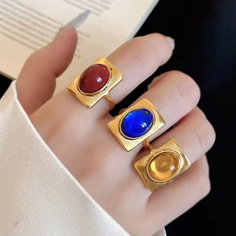 Retro Style Metal Ring Set for Women Geometric Resin Open Finger Fashionable Commute Versatile Accessories Three-piece