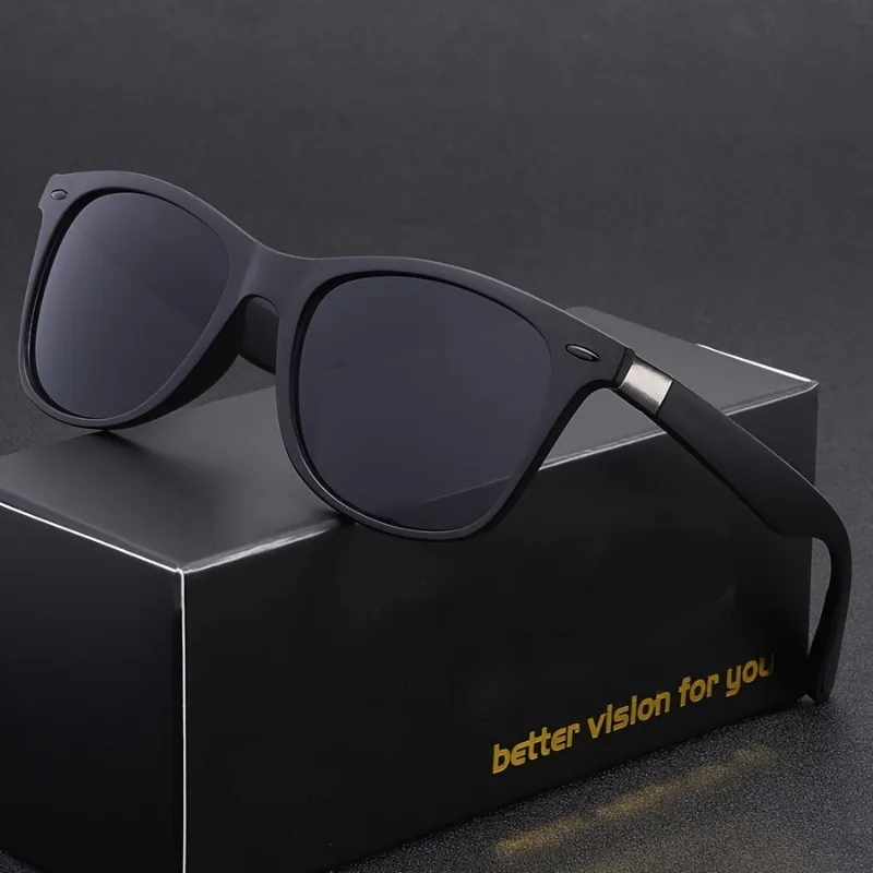 

Retro Square Fashion Fashion Glasses for Men & Women - Gradient Lens, Durable PC Frame