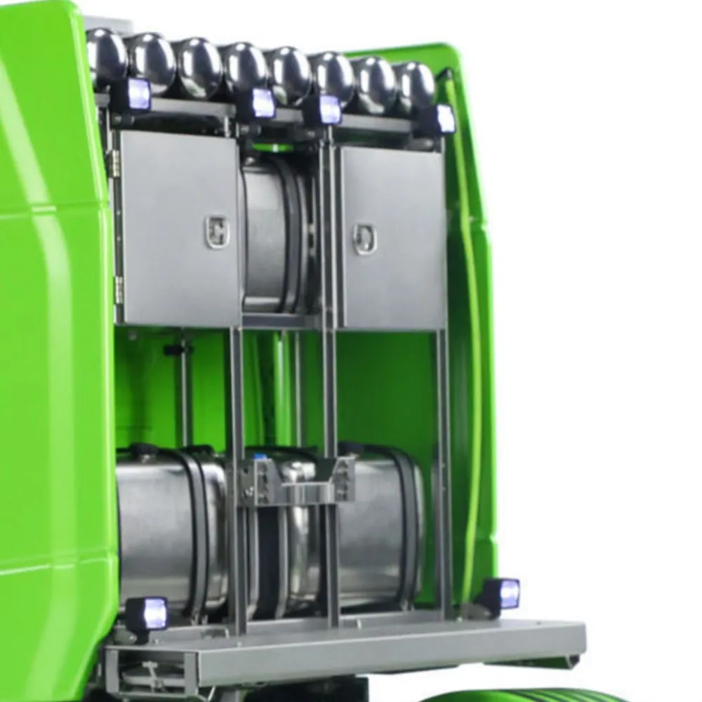 

1/14 8x8 RTR Metal Chassis RC Tractor Truck 770S Radio Control Lorry ST8 Radio Warning Lights Spotlight Magnetic Light Sound Car