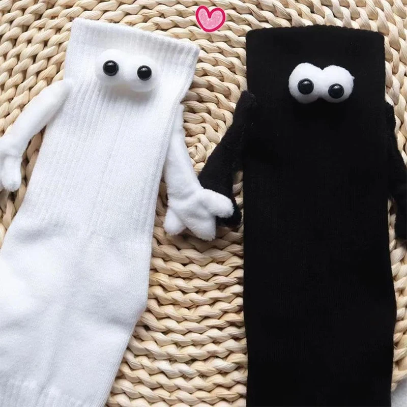 2 Pairs Hand Holding Socks  Medium Tube Socks  Men And Women's Trend  Personalized Magnetic Suction Black And White Couple Socks