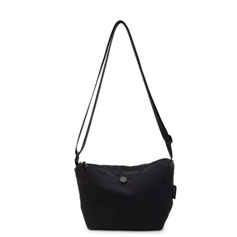 

Vintage Inspired Artist Satchel For Ladies With Large Format And Luxurious Leather Construction