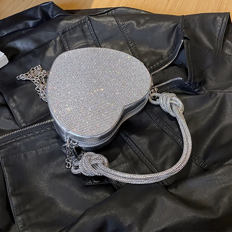 Pochette de soirée en biscuits avec poignée à nœud, sac à main en cristal de diamants, sac à main de créateur de luxe, sac à bandoulière mignon Love