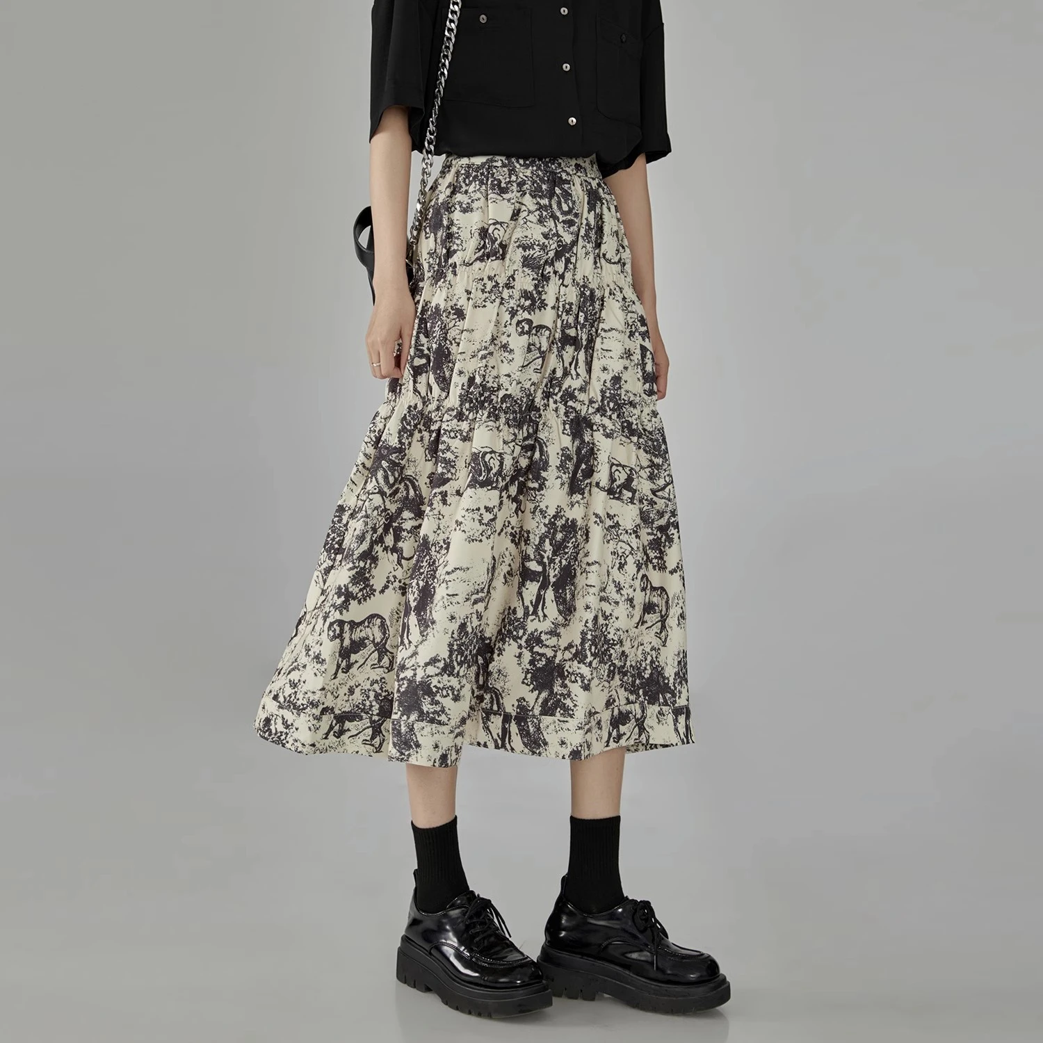 Falda Retro Teñida de Cintura Alta con Diseño en Línea A, Sensación de Diseño Exclusivo, Vestido Midi para Público Restrito, Colección Primavera Verano SLY