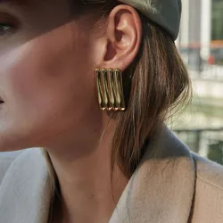 Vintage Women Inspired Design Stud Earring Chunky Rectangular Ribbed Girl Earring Simple Jewelry