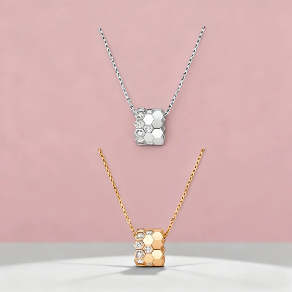 

2025 Trendy Jewelry Classic Bee - charm Necklace Pendant, Exquisite, Workplace - fit, Perfect Mother's Day Gift