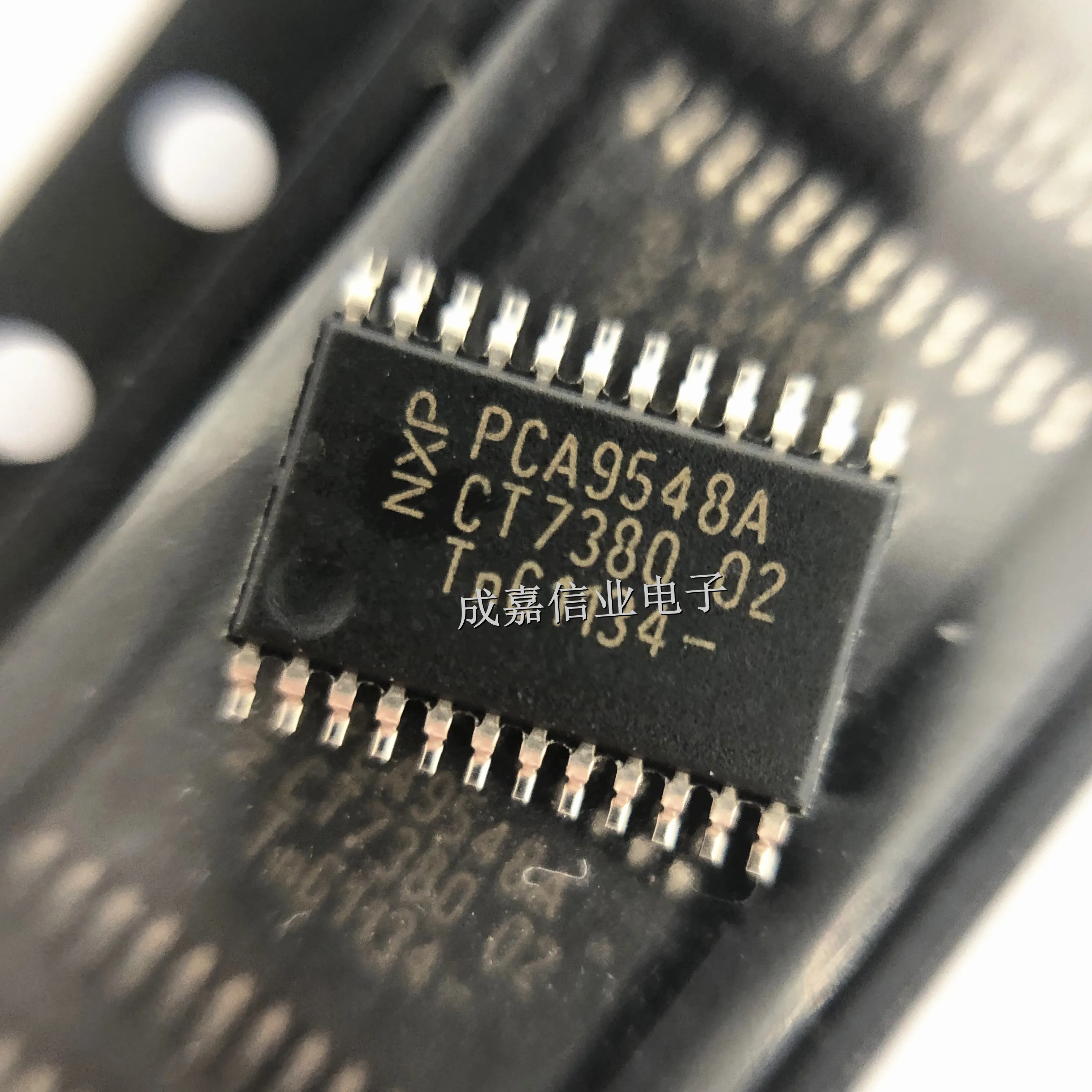10pcs/Lot PCA9548APW,118 TSSOP-24 PCA9548A 8-channel I2C Switch Reset IC 2.3V~3.6V