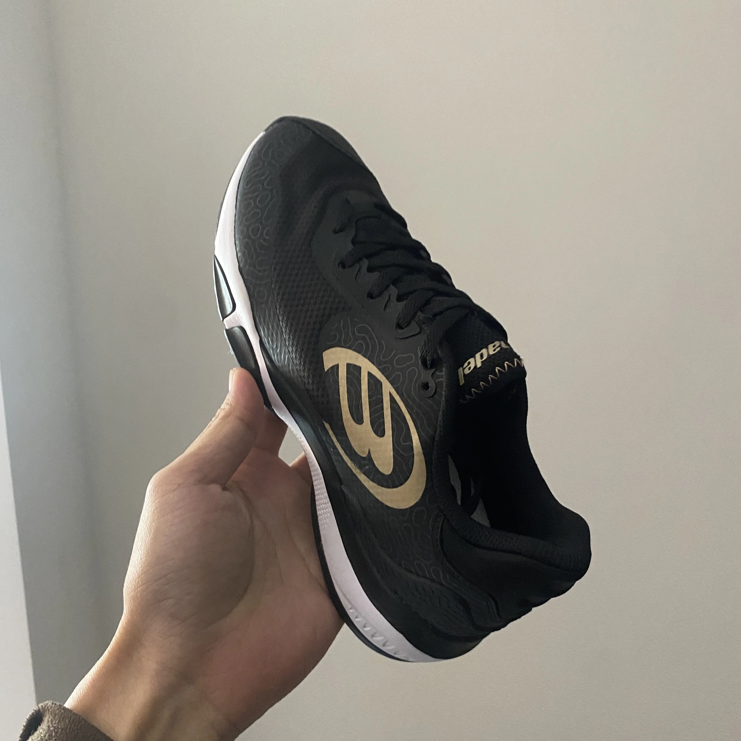 Professional Tennis Shoes Women's Black Sneakers Women's Comfort Court Shoes Brand Designer Badminton Shoes