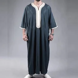 Moslim Heren Kleding Arab Moslim Gewaad Effen Lente Zomer Halve Mouw Islamic Gewaad Mode Geborduurde Lange Moslim Thobe