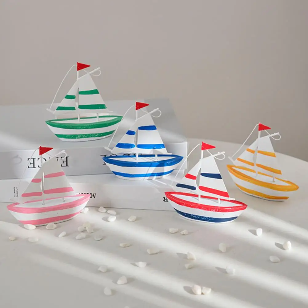 Ocean Style Display Mold Sailboat Model Solid Wood Hand-Painted Small Sailing Ship Model Living Room Natural Wood Sailboat