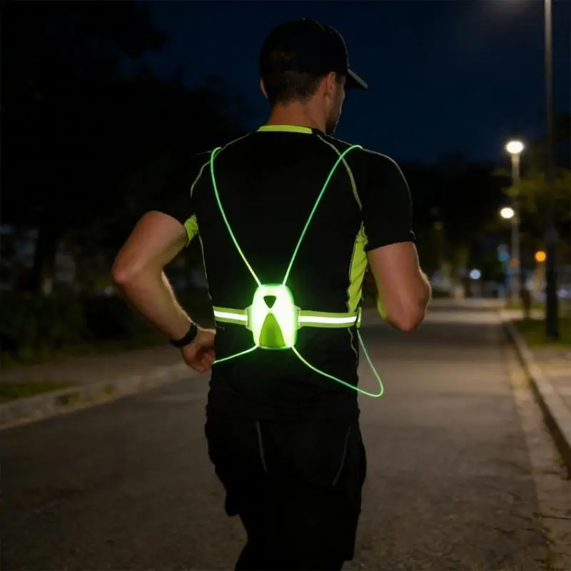 

31BE USB перезаряжаемый светодиодный спортивный жилет с регулируемым ремнем Яркий жилет со светодиодной подсветкой Пластиковая