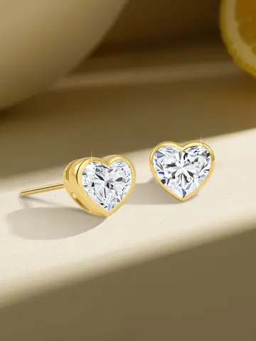 여성을위한 고품질 14K 골드 스터드 귀걸이 하트 모양의 Moissanite 다이아몬드 베젤 스터드 로맨틱 약혼 보석 선물