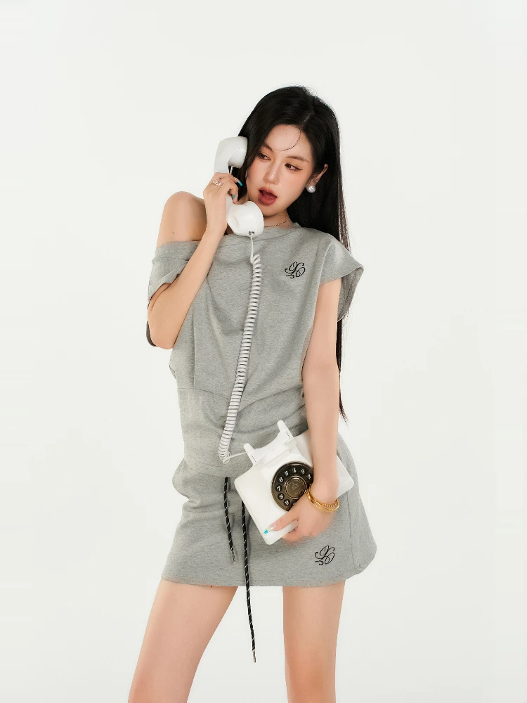 

Женская летняя футболка Solotario с одним открытым плечом, приталенный крой, топ из смесового хлопка с коротким рукавом