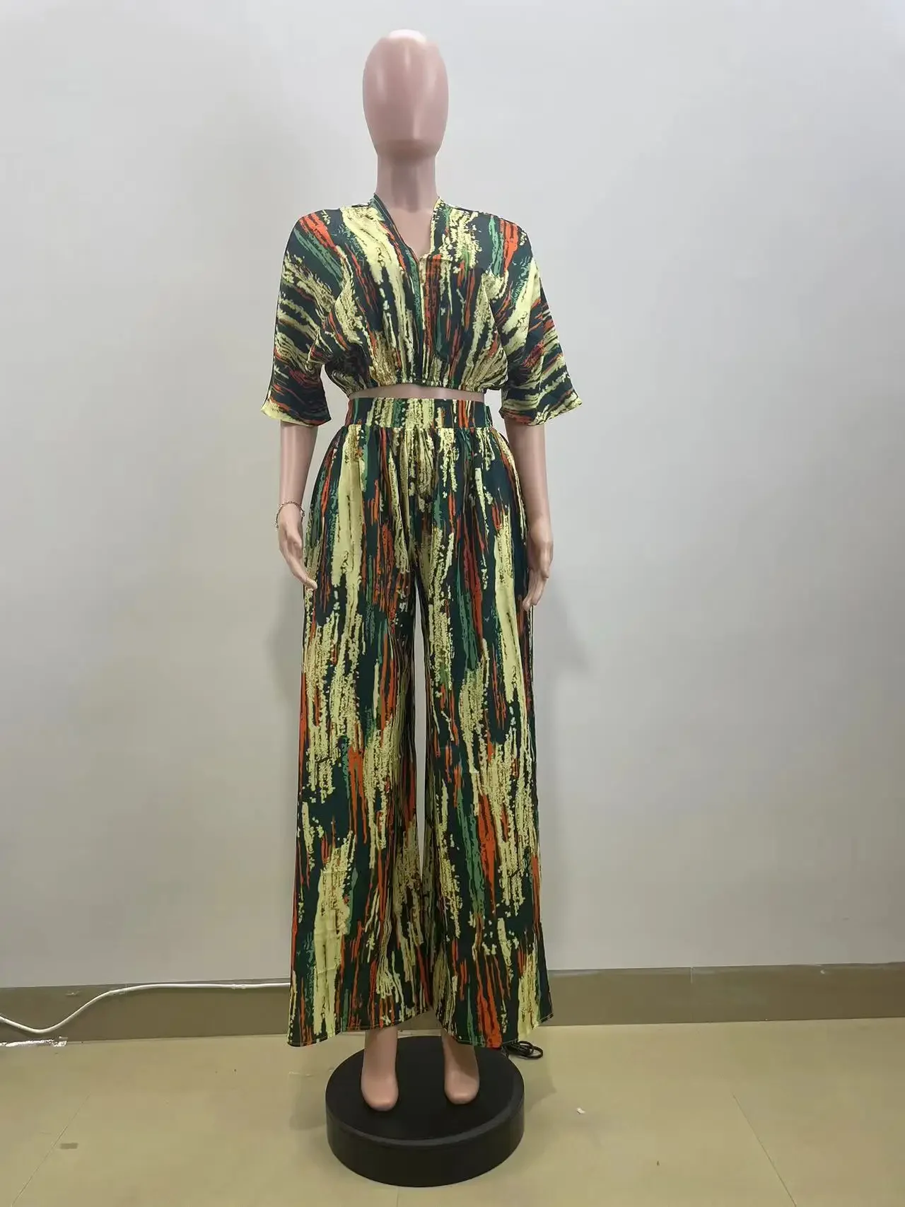 المرأة مجموعة الخامس الرقبة قصيرة الأكمام تي شيرت مطبوع + بنطال ذو قصة أرجل واسعة الدعاوى الشارع Sweatsuit اثنين 2 قطعة مجموعة الزي رياضية