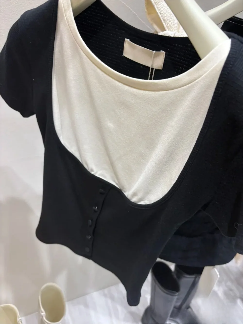 

Kuzuwata Simple Slim Patchwork Casual T-shirt Panelled Personalized Short Embroidery Half Sleeve Tops Japan Spice Girls Mujer