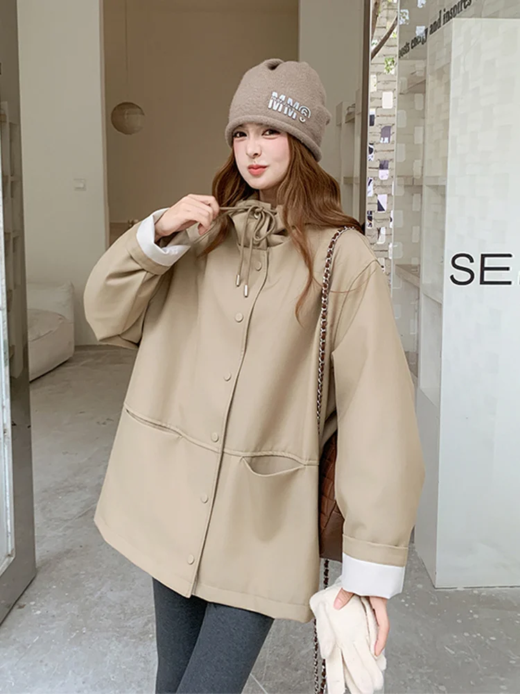 Parka damska khaki z kapturem, ocieplana, zimowa, z podszewką z polaru, koreański styl, wyszczuplająca, regularny krój, swobodna.