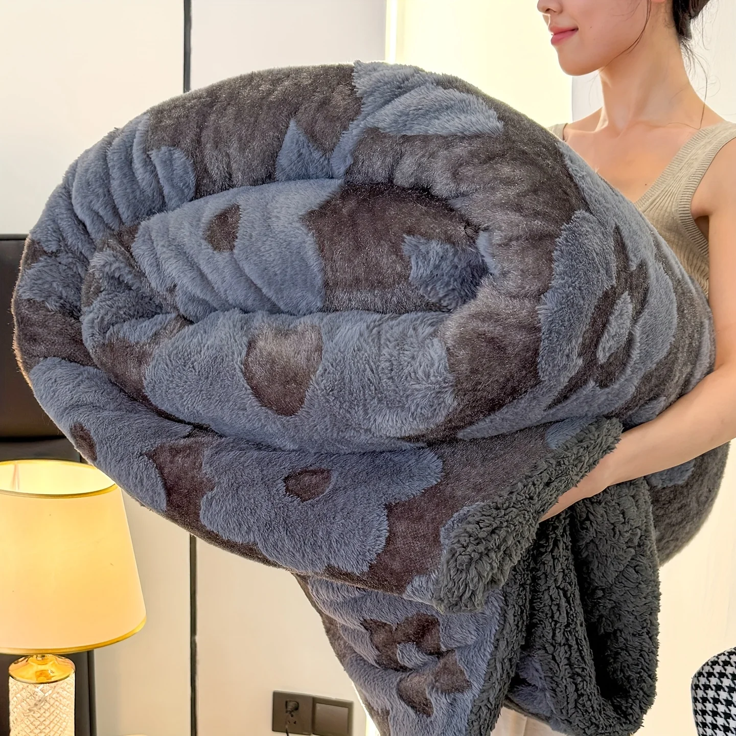 Newest Warm Winter Blanket Milk Velvet Solid Thick Wide Striped Flannel Multifunctional Blanket Leisure Home/Office Nap Blankets