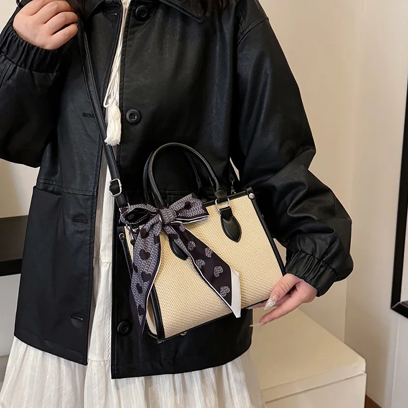 

Minimalist Stylish Women's Bag - Niche Textured Commuter Bag, Large-Capacity Shoulder Crossbody & Top-Handle Purse