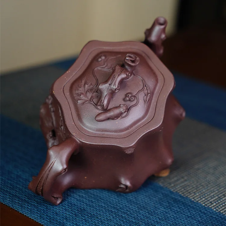 Squirrel Grape Yixing Clay Teapot Original Ore Purple Clay Handmade Decal Creative Artistic Utensil Set Tea Brewing Pot