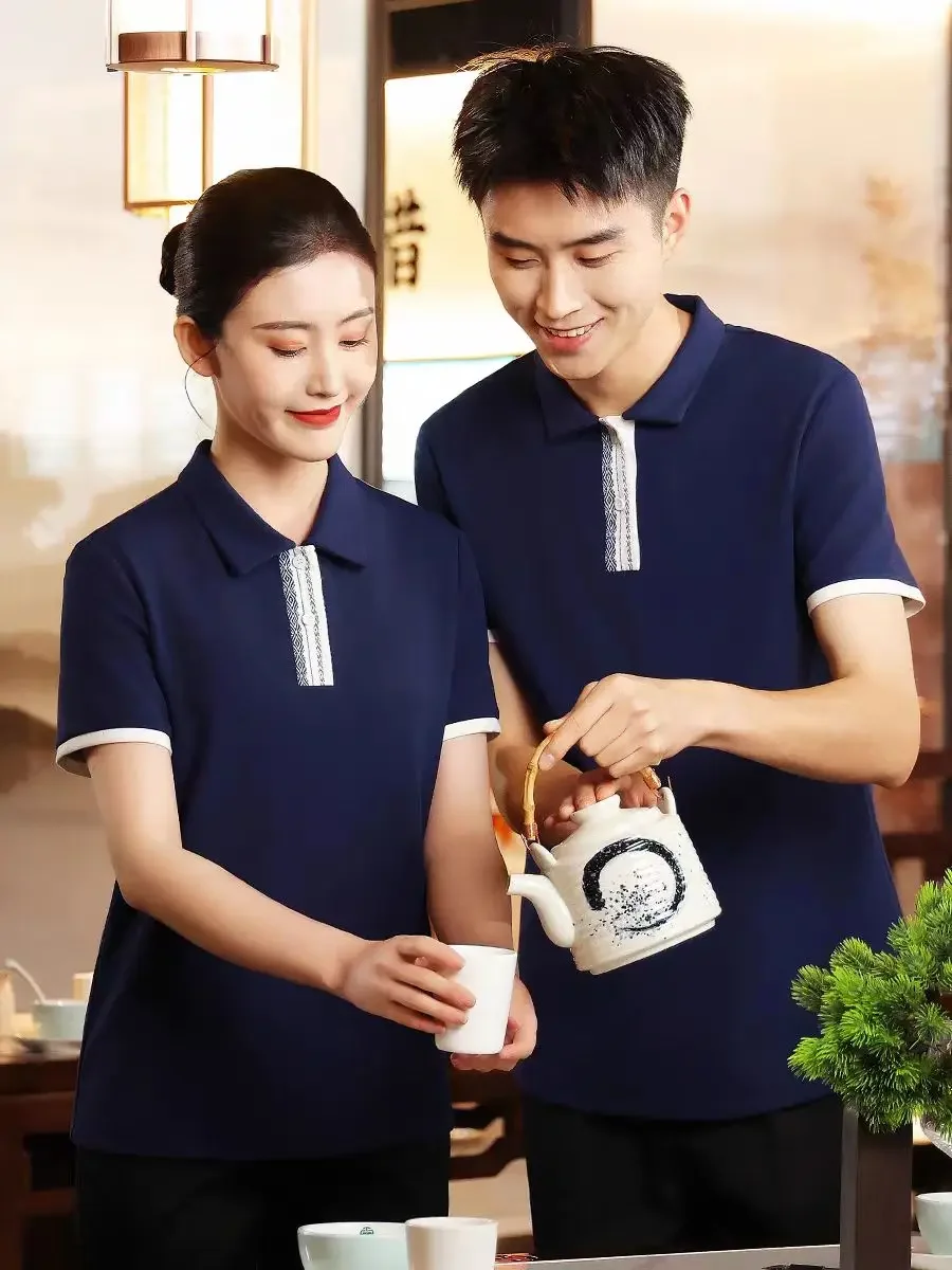 النمط الصيني مطعم النادل ملابس العمل الصيف الشواء وجبة خفيفة بار فندق تي شيرت ومئزر مجموعة النادل موحدة