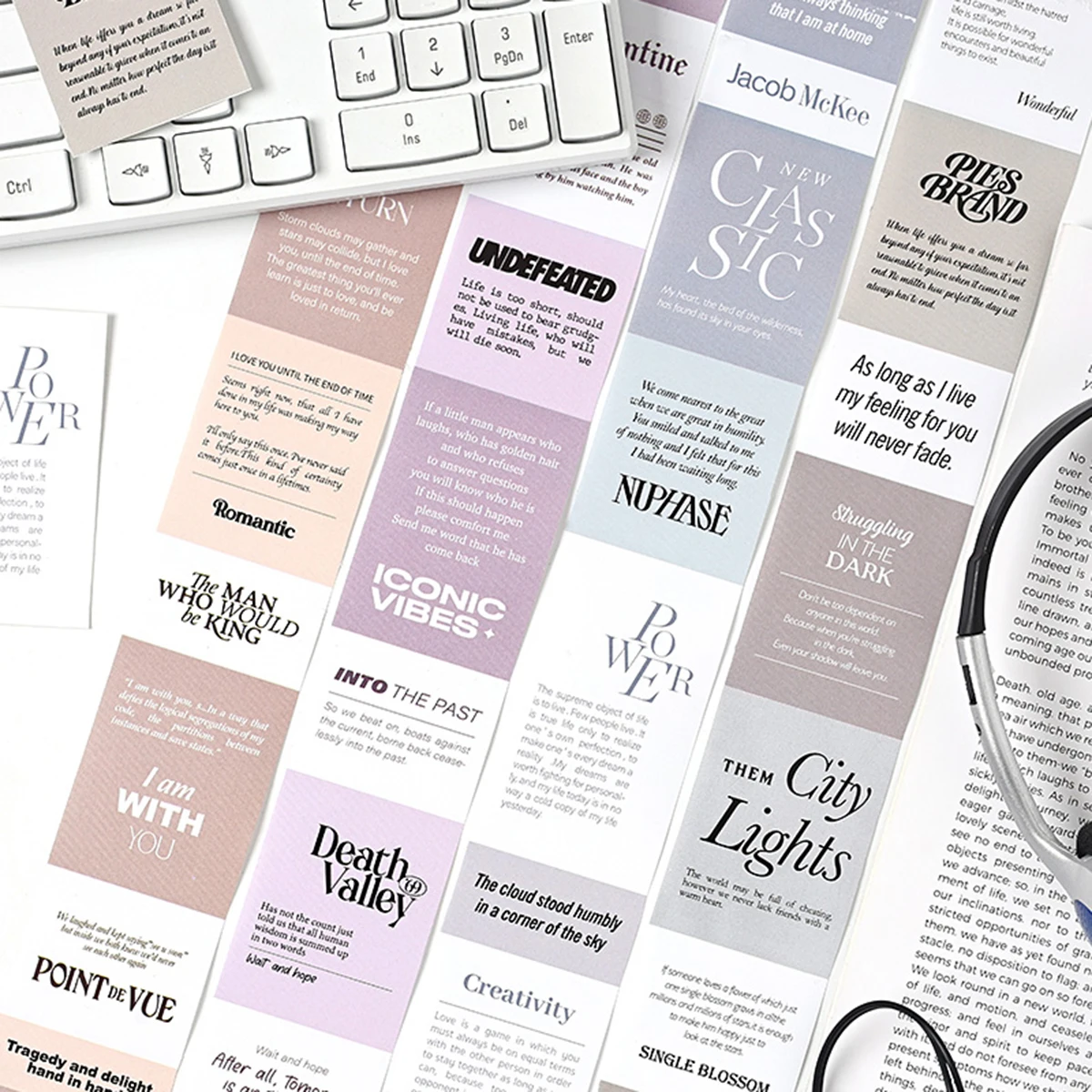 4 ロール/ボックス ヴィンテージ英語ステッカーロール、スクラップブッキング、雑誌、ギフトボックスの装飾用のフレーズステッカー、ファッションギフト用