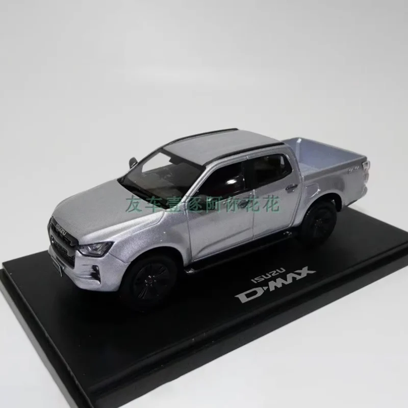 Diecast 1:43 Scale ISUZU D-MAX Pickup Truck Alloy Emulation Car Delicacy Model Static Toy Gift Display