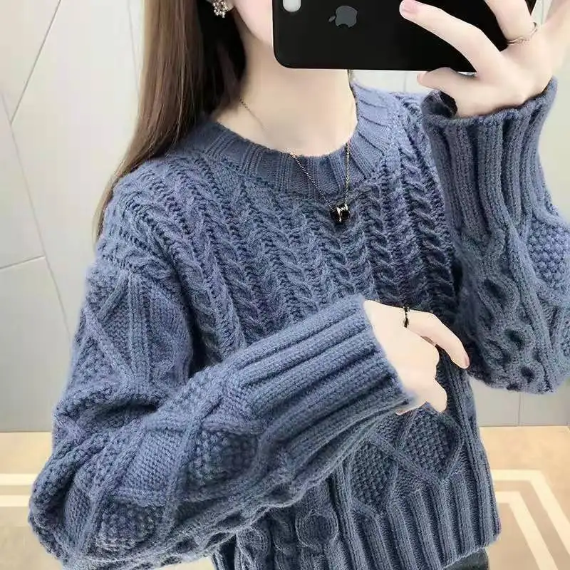 New Solid Fried Dough Twist Knitting Bottoming Shirt Women Classic Long Sleeve Loose O-collar Autumn Winter Pullover Sweaters