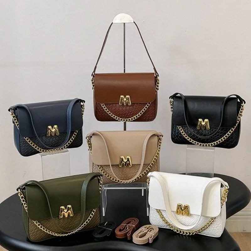 

Ladies Sophisticated Crossbody Bag Quilted Design Padded Interior Protective For Tablets And Electronics Adult Use