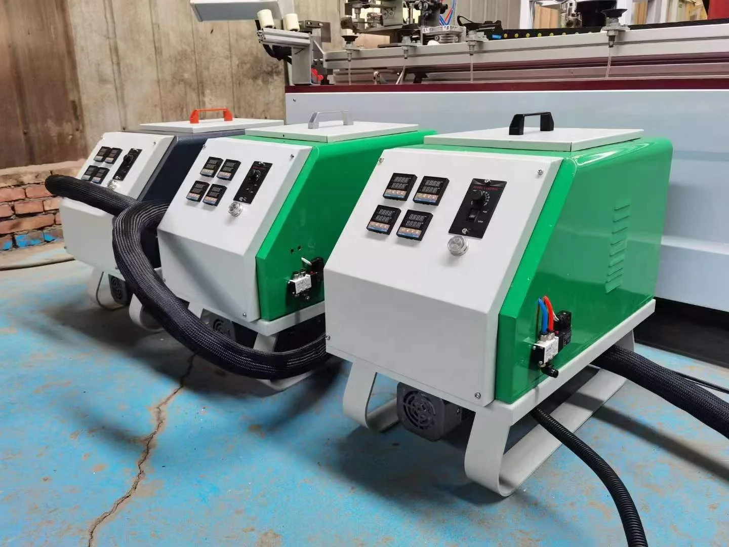 Geïsoleerde glazen hotmelt extruderen machine