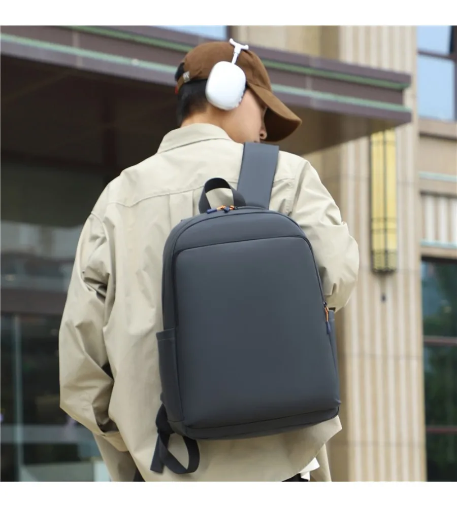 Stylish matte black men's laptop backpack anti-splash soft lightweight schoolbag for daily use and weekend trips