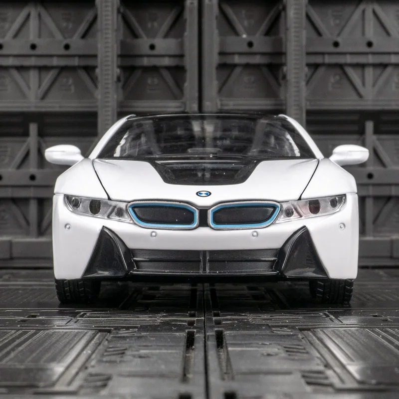 Modèle de supercar en alliage BMW I8, ornements de voiture, portes de jouets acousto-optiques et coffre de capot pouvant être ouvertes, 1:22