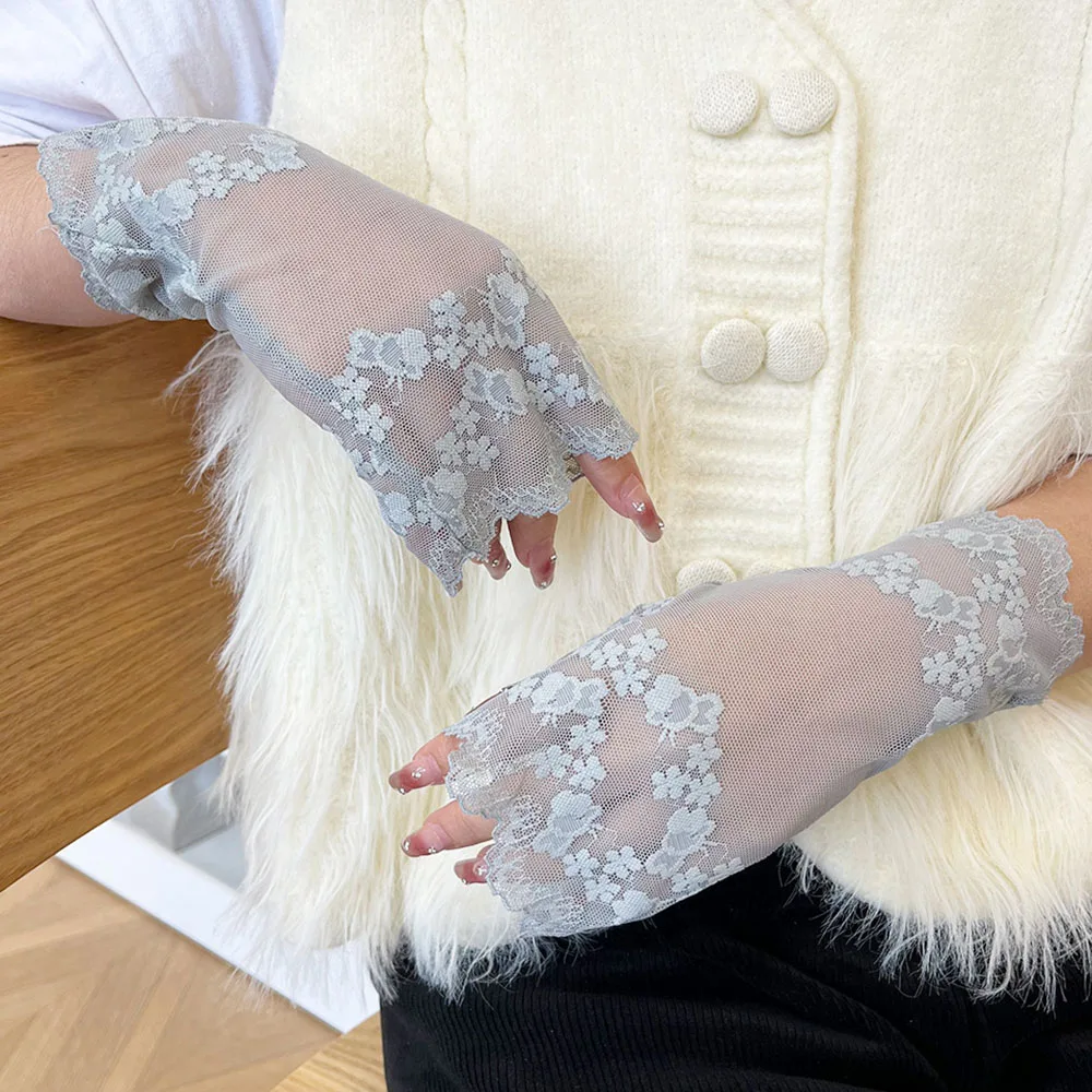 Lace Mesh Half-finger Gloves Flower Jacquard UV Protection Gloves Solid Color Breathable Summer Fingerless Gloves Women Mittens