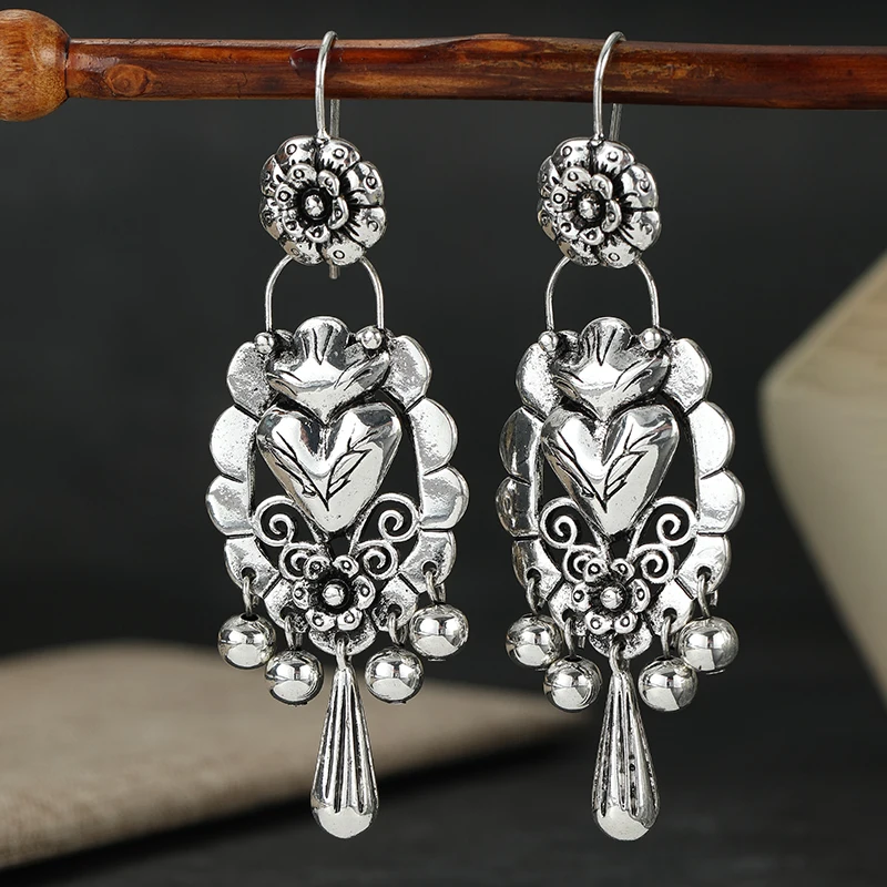 Bohemian Style Gorgeous Silvery Floral Tassel Pendant Earrings for Women Elegant Vintage Banquet Festival Fine Jewelry Accessory