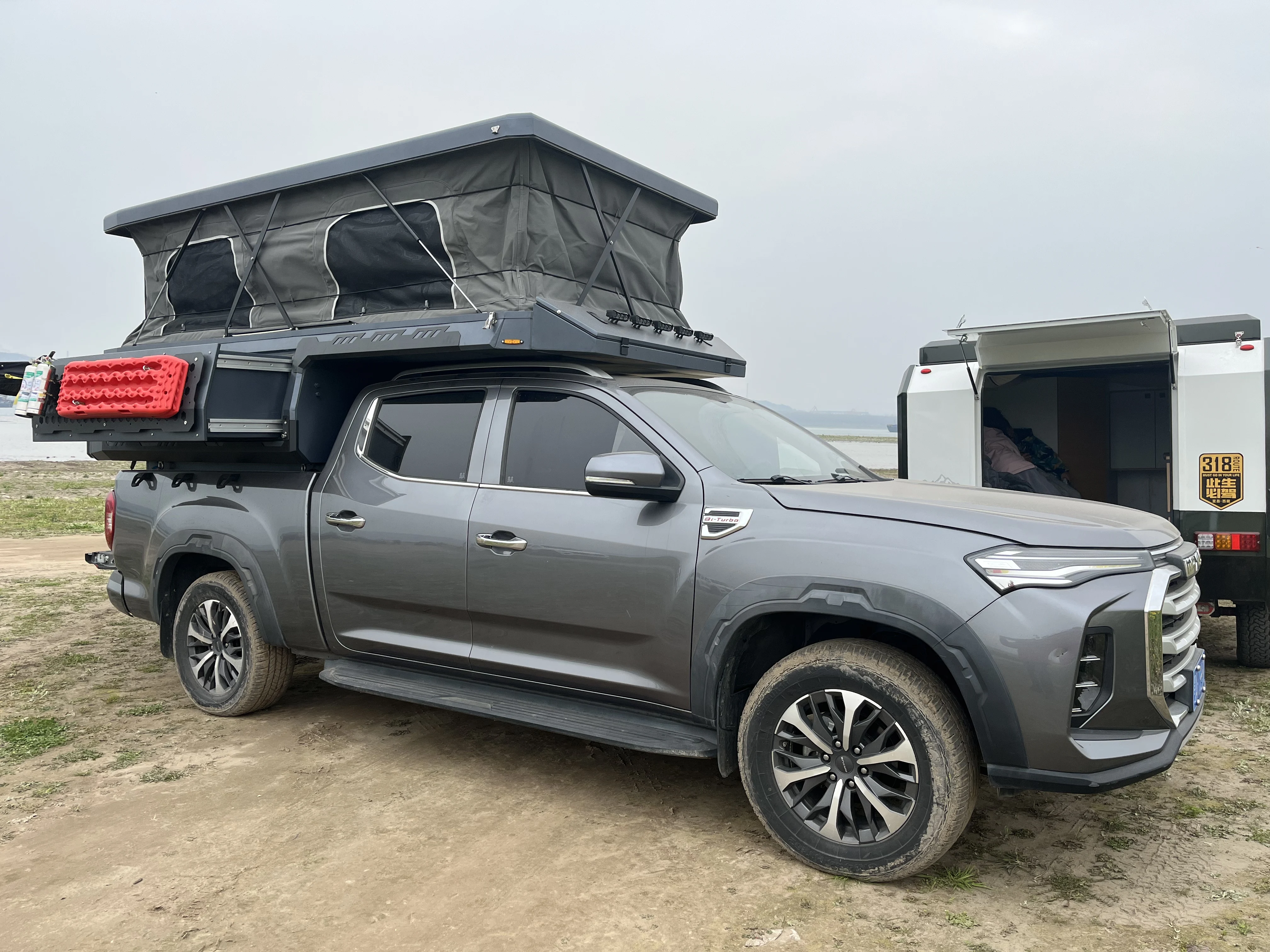 Caminhão de captação cama plana campista banheiro ao ar livre rv para reboques de viagem aumentando sua vida ao ar livre rv viajando