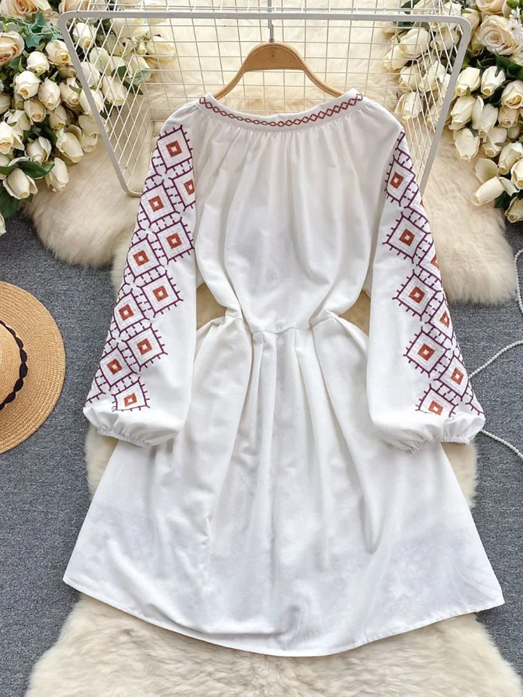 Women\'s Spring Dress Bohemian Retro Ethnic Style Diamond Cotton Linen Blend Embroidered Lantern Sleeves Mini Dress DS003