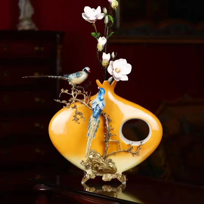 

China popular new design vase ceramic vase, yellow porcelain vase, home decoration